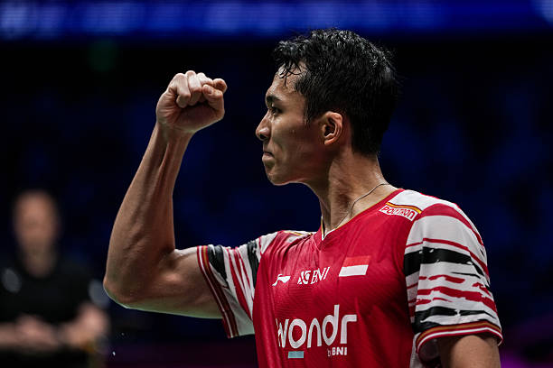 羽毛球拍5U和9U的區(qū)別，看看專業(yè)選手怎么選