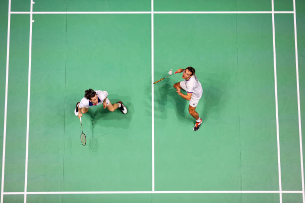 羽毛球雙打站位技巧詳解 | 視頻教學(xué)帶你掌握攻防轉(zhuǎn)換