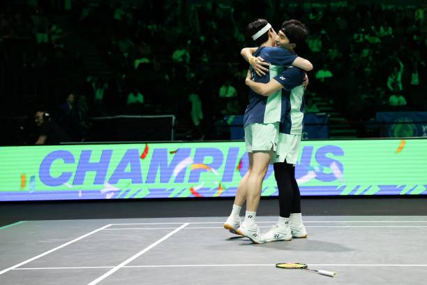 青少年羽毛球訓練：從握拍到扣殺的全套技巧