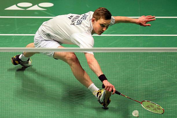 羽毛球選手黃雅瓊的球拍磅數(shù)是多少？?jī)?nèi)行告訴你