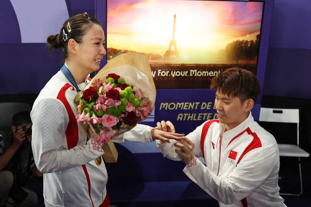 為什么頂級羽毛球運(yùn)動員都重視發(fā)球？發(fā)球戰(zhàn)術(shù)全解析