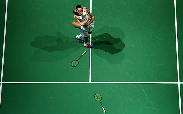 新手必看：羽毛球拍22磅適合初學(xué)者嗎？