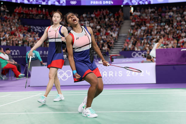 羽毛球單打比賽的基本規(guī)則與注意事項(xiàng)