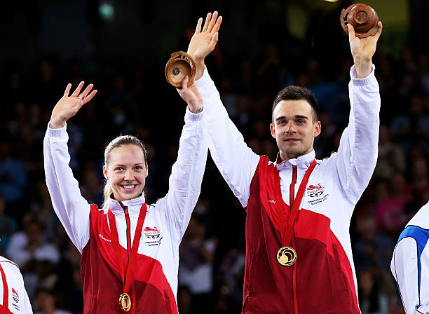 羽毛球21分制解析：比賽通常打幾局幾勝？