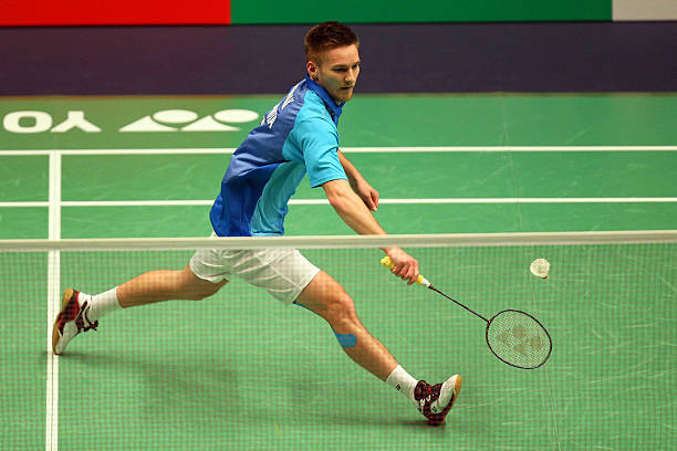 羽毛球單雙打發(fā)球規(guī)則對(duì)比：有效區(qū)域有哪些不同？