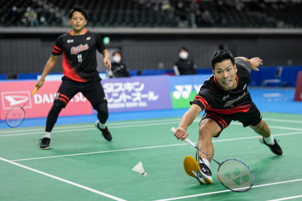 萌系畫(huà)風(fēng)：如何畫(huà)出活潑可愛(ài)的打羽毛球小女孩