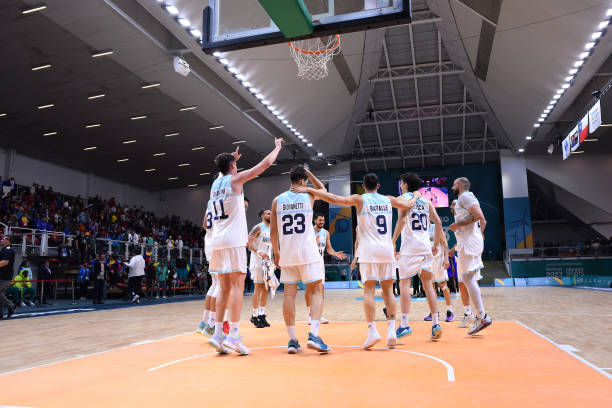 全能中鋒最新章節(jié)：中鋒崛起，制霸綠茵場(chǎng)！