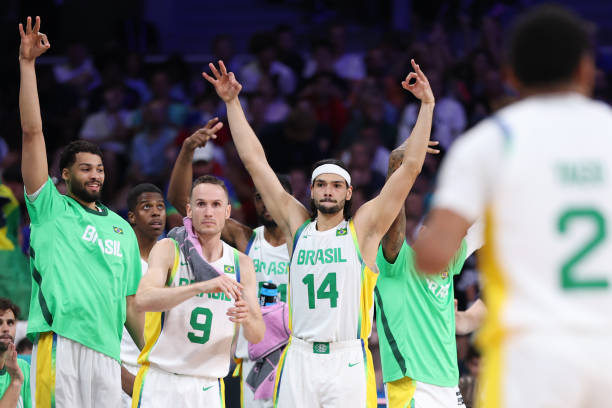 籃板高度解析：從青少年到職業(yè)聯(lián)賽的不同標(biāo)準(zhǔn)