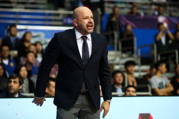 三步上籃教學(xué)：如何正確完成上籃動作并提高命中率