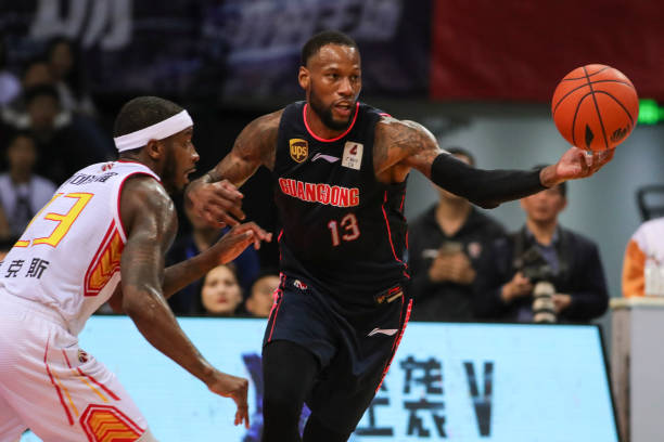 從狀元秀到全明星：愛(ài)德華茲的NBA生涯回顧