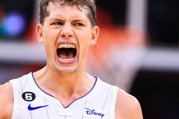 掌握胯下上籃的5個核心要點，輕松突破防守