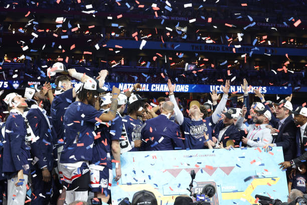 籃球場尺寸標(biāo)準(zhǔn)大全：從三分線到罰球區(qū)