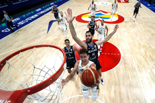 實戰(zhàn)中二運犯規(guī)的典型案例分析