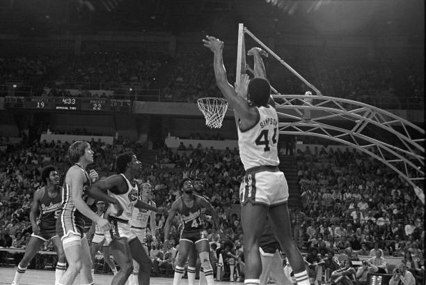 冠軍戒指的市場價(jià)值：拍賣會(huì)上最昂貴的NBA戒指盤點(diǎn)