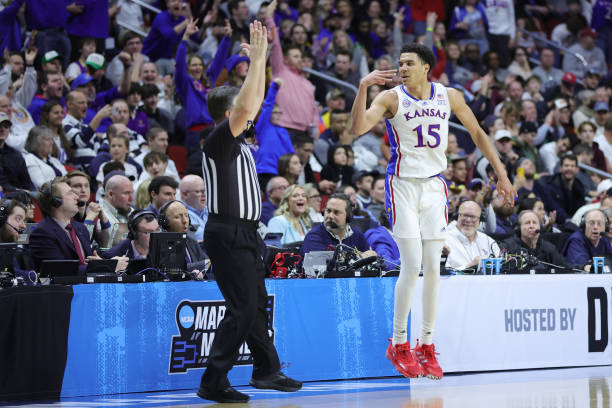 哈登賽后談首秀表現(xiàn)：自信能快速融入球隊(duì)節(jié)奏