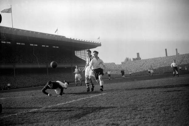 擺大巴陣型防守藝術(shù)：站位選擇與團隊協(xié)作指南