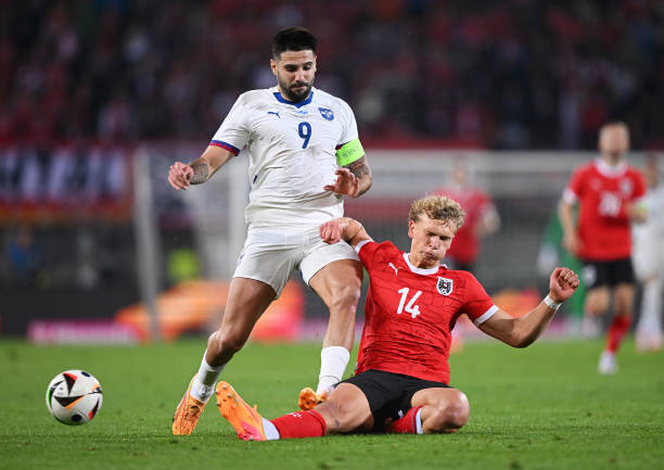 巴黎圣日耳曼今晚首發(fā)陣容：內(nèi)馬爾是否回歸？