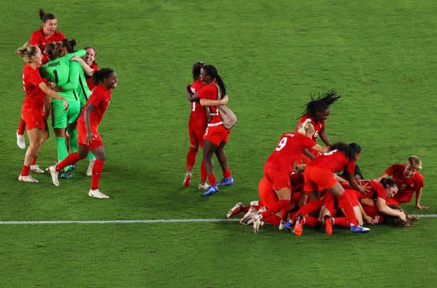 曼城2024歐冠決賽完整回放：瓜迪奧拉戰(zhàn)術(shù)復(fù)盤(pán)