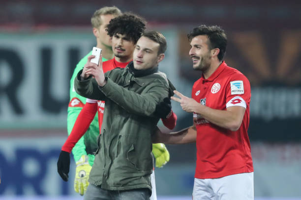 從阿根廷到巴薩：梅西退役盛典會在哪座球場舉行？