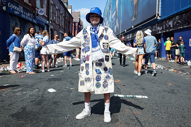 比賽足球價(jià)格影響因素：材質(zhì)、品牌與賽事認(rèn)證