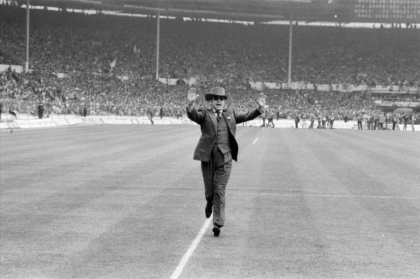 速度與技巧的完美結(jié)合：羅納爾多巔峰時(shí)期比賽精華