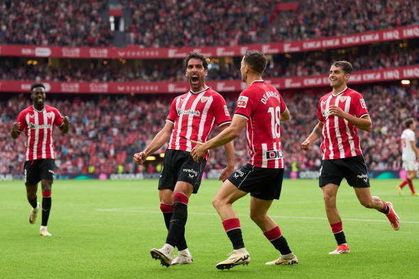 德甲半程積分榜分析：誰(shuí)將挑戰(zhàn)拜仁的霸主地位？