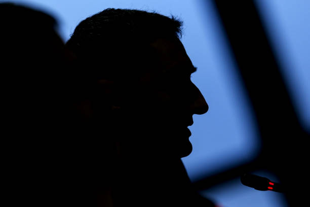 伊布+特雷澤蓋雙子星閃耀：盤(pán)點(diǎn)尤文04-05賽季奪冠關(guān)鍵戰(zhàn)役