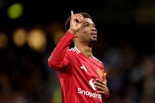 法乙最新積分榜：黑馬球隊(duì)強(qiáng)勢(shì)領(lǐng)跑，傳統(tǒng)勁旅陷入困境