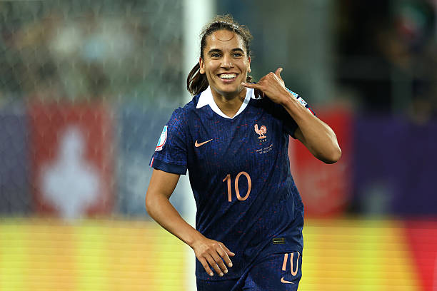 金球獎(jiǎng)得主與歐冠冠軍：新世紀(jì)雙料榮耀球員盤點(diǎn)