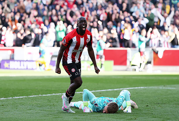 從開(kāi)球到死球：5人制足球比賽中的全部重新開(kāi)始方式（定位球規(guī)則