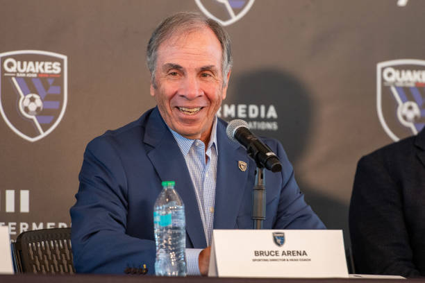 避免誤判！掌握間接與直接任意球的裁判手勢(shì)要點(diǎn)