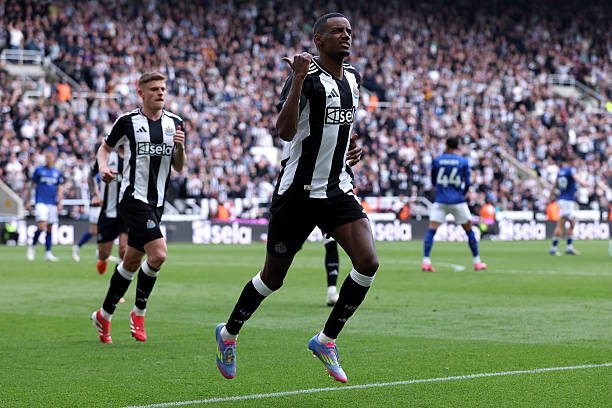 規(guī)則演變：邊界球守門員接球規(guī)則的歷史變化