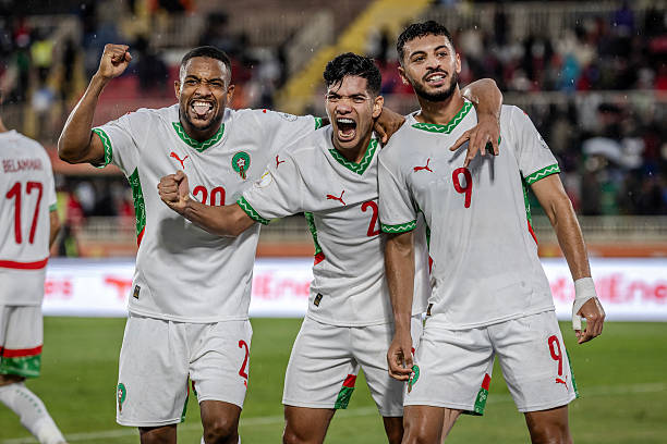 從物理角度分析C羅頭球破門的高度與力量