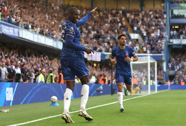 歐聯(lián)杯奪冠球隊的歐冠之旅：機(jī)遇與挑戰(zhàn)并存