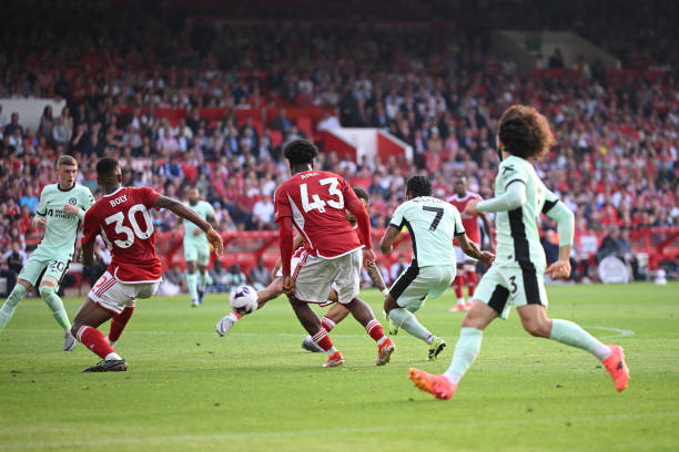 看足球比賽的直播軟件評測：哪款才是球迷的最佳選擇？