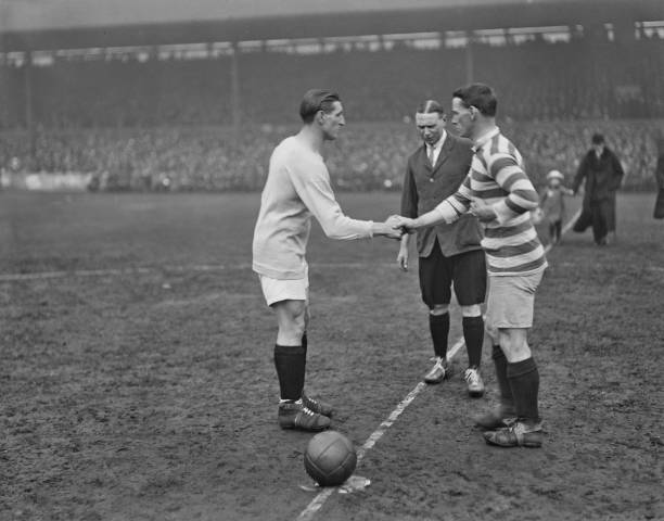 周末足球夜！熱門比賽直播時(shí)間及頻道推薦