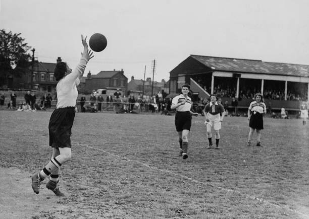 歐冠小組賽積分榜：死亡之組形勢膠著，兩大豪門命懸一線！