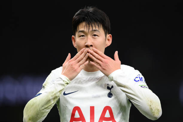 愛奇藝足球解說天團陣容曝光！直播觀賽體驗升級