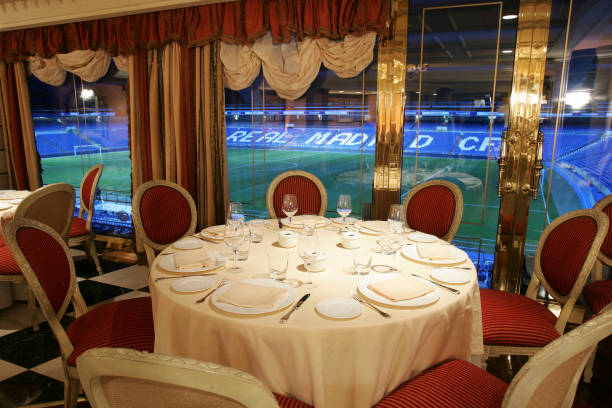 戰(zhàn)術(shù)板：瓜迪奧拉與安切洛蒂的歐冠巔峰博弈