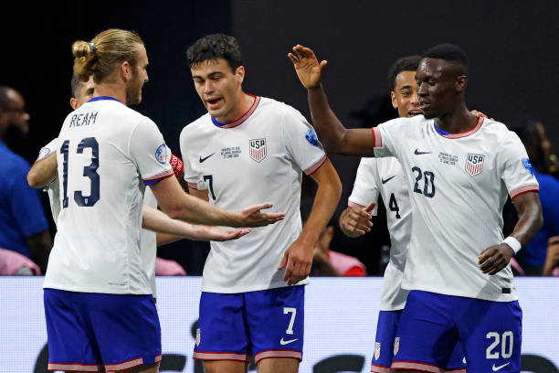 大羅納爾多的全名是什么？揭秘足球傳奇的真實姓名