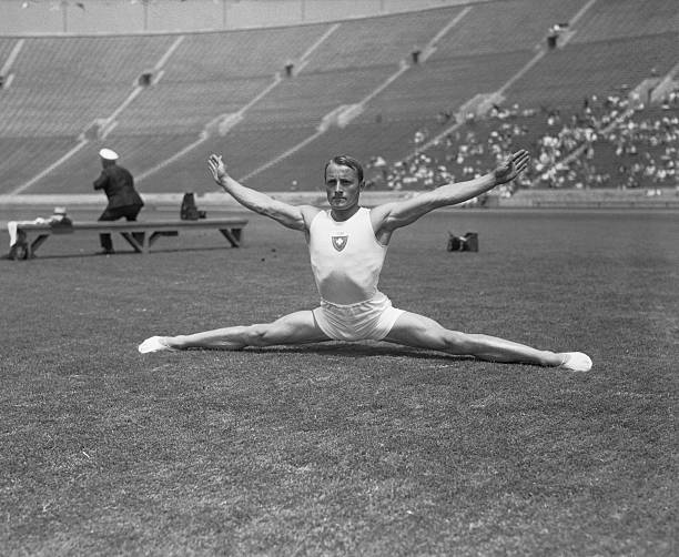 場地特性解析：紅土球場對奧運網(wǎng)球比賽的戰(zhàn)略影響