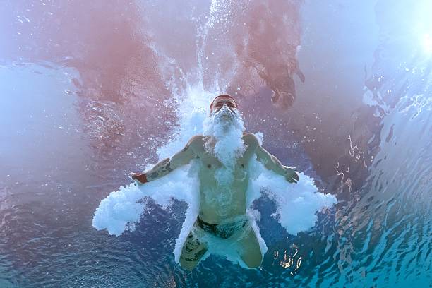 蘇炳添在暨南大學開設的課程有哪些？