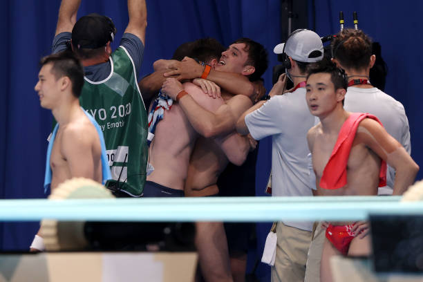 蘇炳添身高英尺與博爾特等飛人的對比