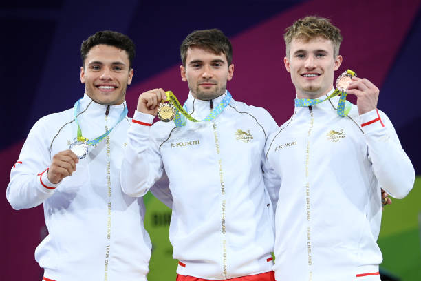 版本強(qiáng)勢組合推薦：博爾特打法裝備搭配0最優(yōu)配置方案