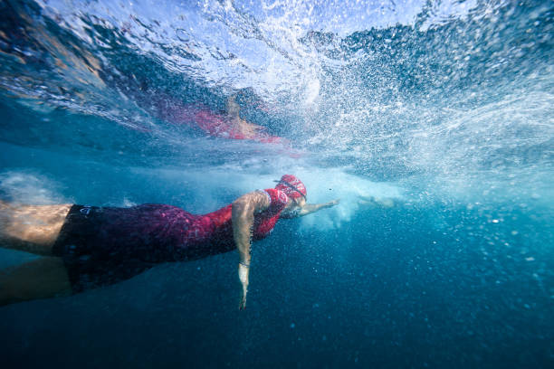 自由泳技巧全解析：高清完整版教學(xué)視頻，提升游泳水平