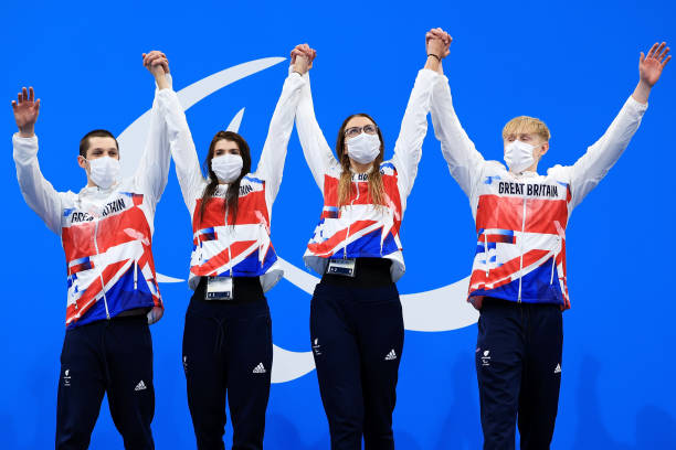 從小培養(yǎng)游泳習(xí)慣，讓孩子身體更強(qiáng)壯