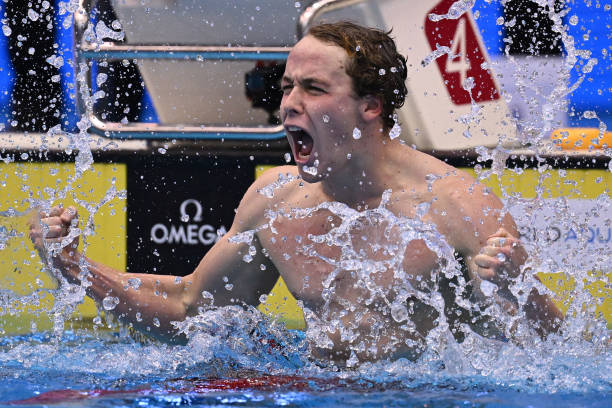 游泳健身并非完美：揭秘其隱藏的健康隱患