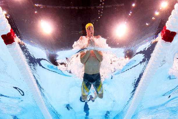 世界頂級(jí)蝶泳選手精彩集錦，感受速度與力量之美