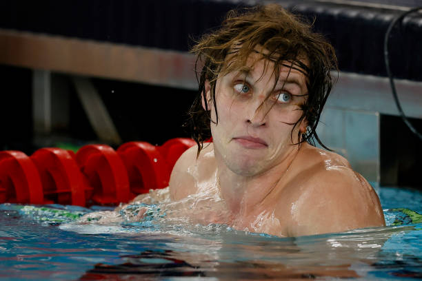 游泳運(yùn)動員的職業(yè)生涯：從新手到奧運(yùn)冠軍