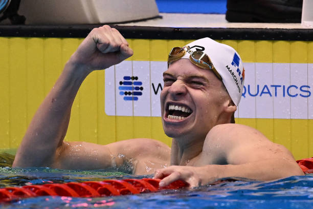 游泳達(dá)級(jí)成績標(biāo)準(zhǔn)詳解：從入門到專業(yè)級(jí)要求